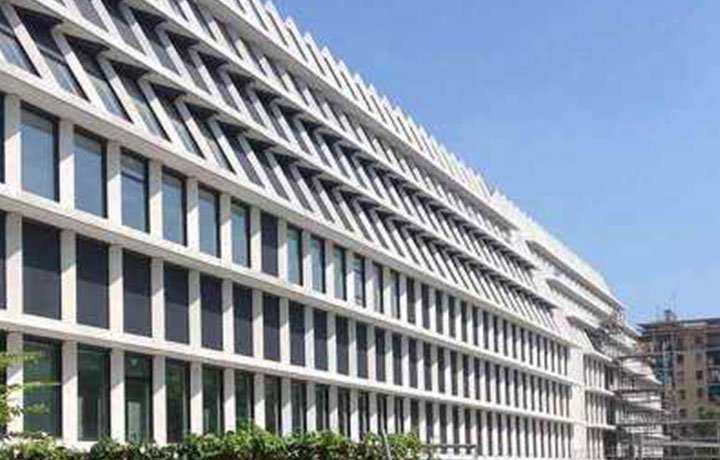     FONDAZIONE FELTRINELLI
