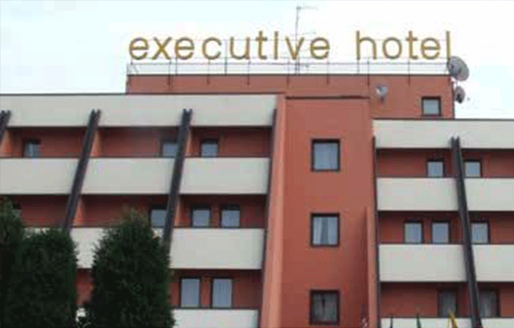     HOTEL EXECUTIVE
