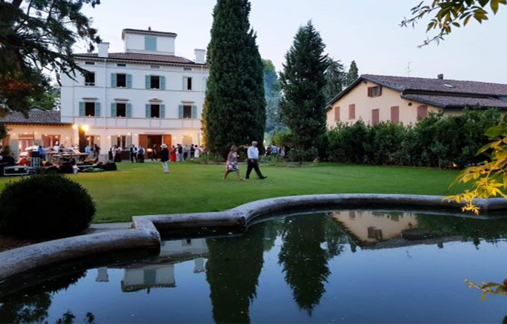     CASA MARIA LUIGIA LUXURY  B & B

